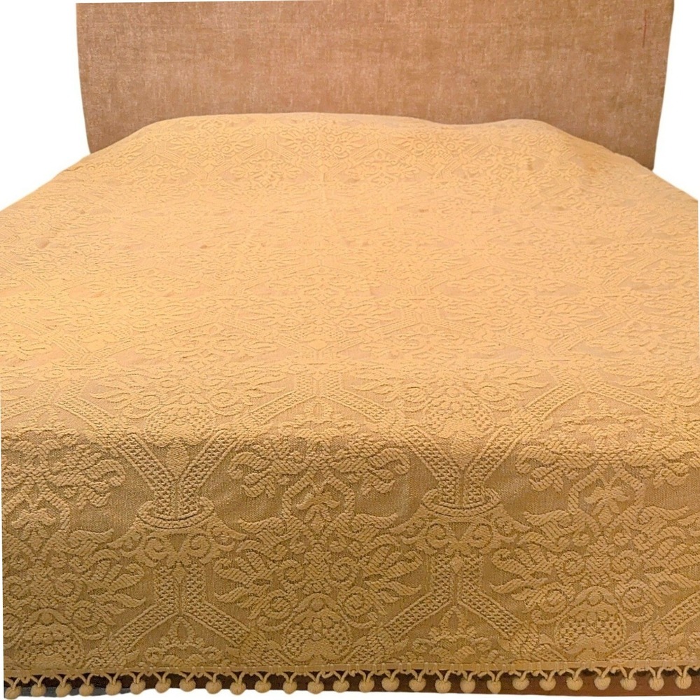 Vintage 70s matelasse bedspread Yellow Gold Damask Bedspread Pom Pom Fringe Trim